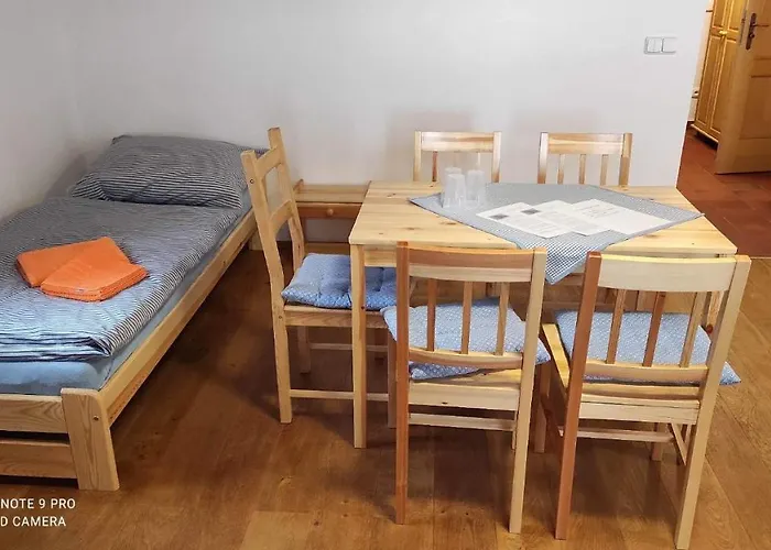 Πανσιόν Samota U Hadince 3*